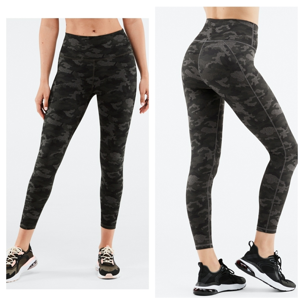 Define High-Waisted 7/8 PowerHold Legging in Charcoal Camo